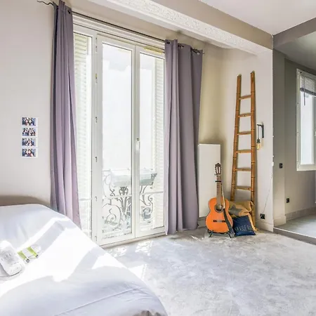Wonderful Flat 10 Min Away From The Champs Elysees - - Welkeys Paříž